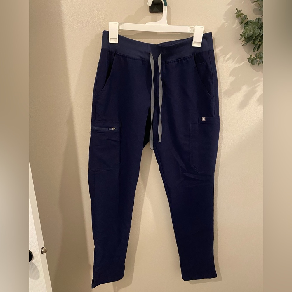 Figs pants